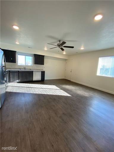 Main picture of 7313 W Laxey St