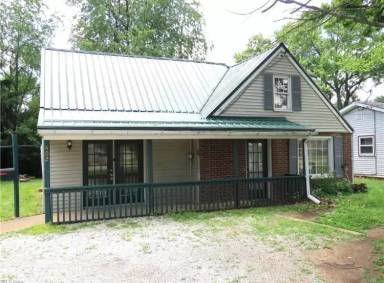 Main picture of 402 Almeda Ave