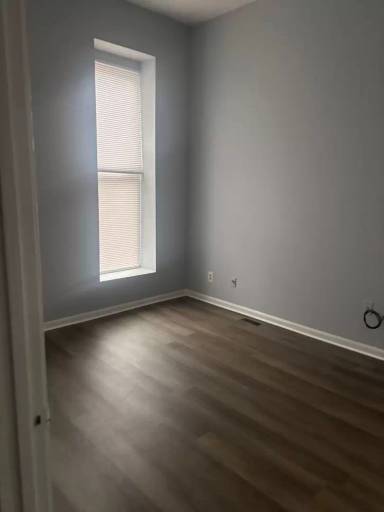 Main picture of 2412 W Muhammad Ali Blvd