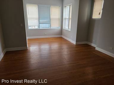 Main picture of 4340 S Michigan Ave