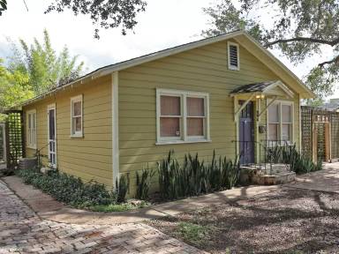 Main picture of 210 N 8th St