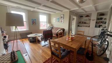 Main picture of 23 E Eager St