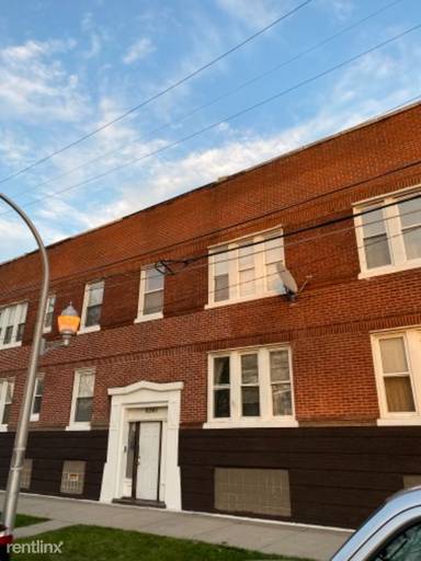 Main picture of 3357 W 63rd Pl