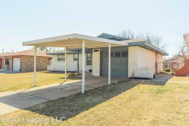 Main picture of 1232 SW 62nd St