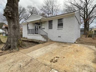 Main picture of 3574 Carrington Rd