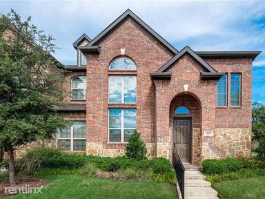 Main picture of 233 E Spring Valley Rd