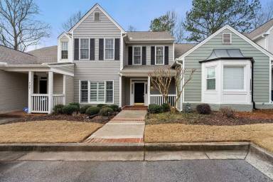 Main picture of 407 Bridle Path