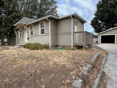 Main picture of 715 E 37th Ave