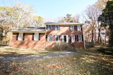 Main picture of 494 Heathrow Way