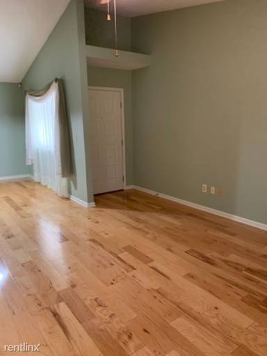 Main picture of Holly Cove Apartments