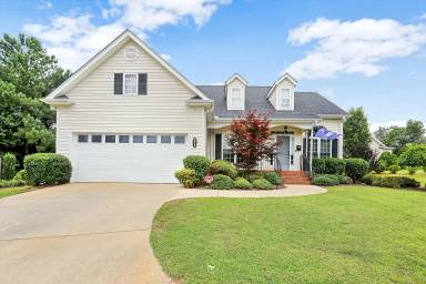 Main picture of 808 Wheat Ct