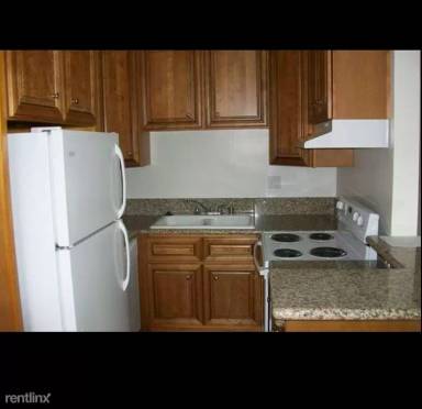 Main picture of 13820 Victory Blvd