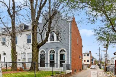 Main picture of 1209 17th St NE