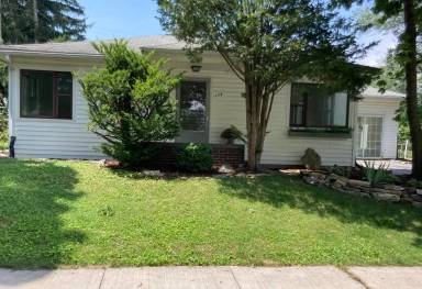 Main picture of 138 Aikens Pl