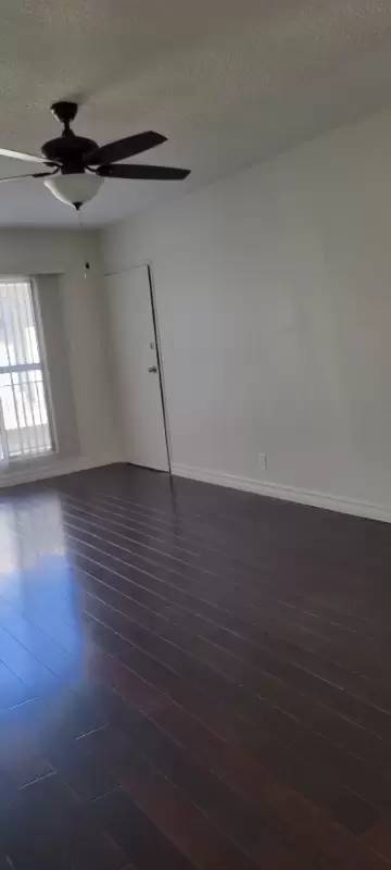Main picture of 12746 Matteson Ave