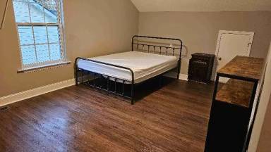 Main picture of 602 W Buena Vista Ave