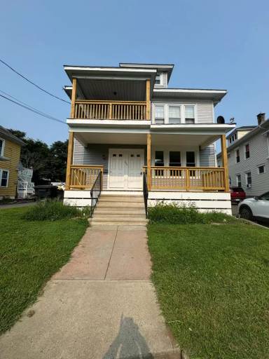 Main picture of 146 Division St