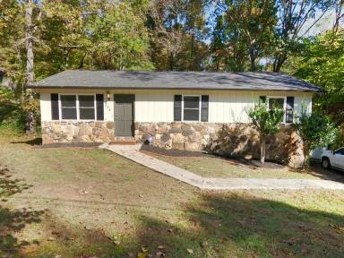 Main picture of 234 Homestead Cir NE