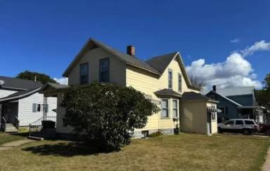 Main picture of 200 N 10th St
