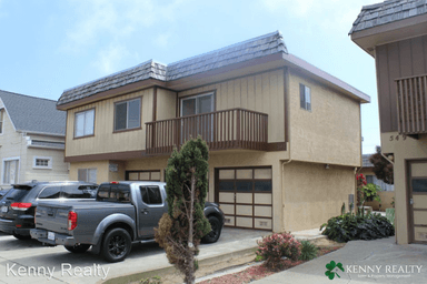 Main picture of 547 Commercial Ave