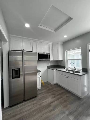 Main picture of 213 W Doncrest St