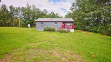 Main picture of 1042 Martin Luther King Dr