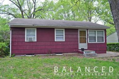 Main picture of 3623 SE Truman Ct