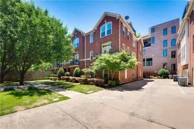 Main picture of 2830 State St