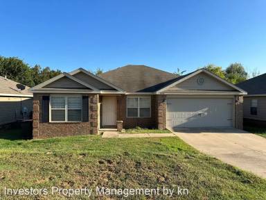 Main picture of 2415 Crestview Ln