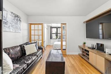 Main picture of 229 E 28th St