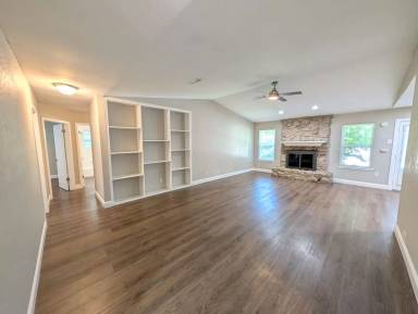 Main picture of 1604 S Redbud Pl