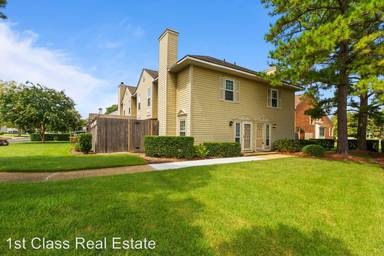 Main picture of 602 Oleander Cir