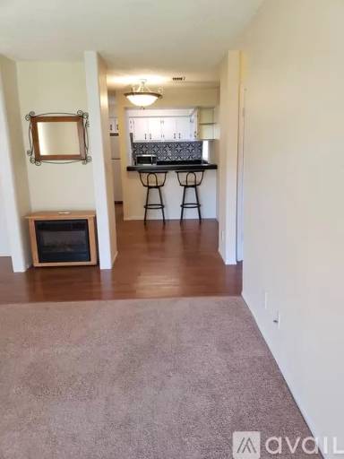 Main picture of 1225 N Wickham Rd