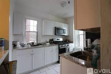 Main picture of 2003 Commonwealth Ave