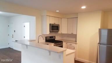 Main picture of 85 Baxter St