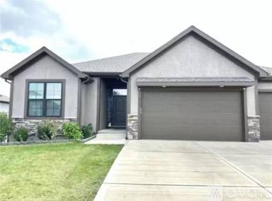 Main picture of 2743 N 112th St