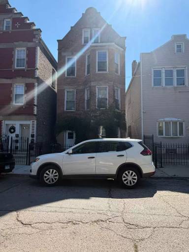 Main picture of 3223 S Lituanica Ave