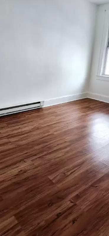 Main picture of 46 Holly St