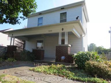Main picture of 5800 S Main St