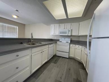 Main picture of La Mirage Condominiums