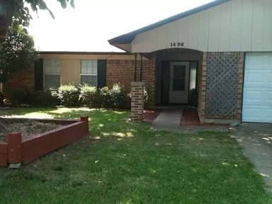 Main picture of 1426 Noble St