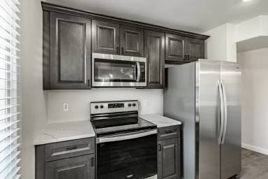 Main picture of 324-326 Darby Rd