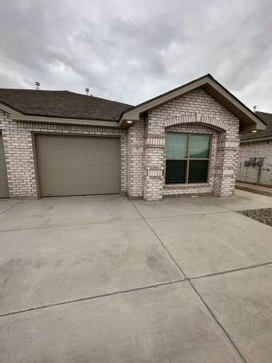 Main picture of 5 Deadwood Dr