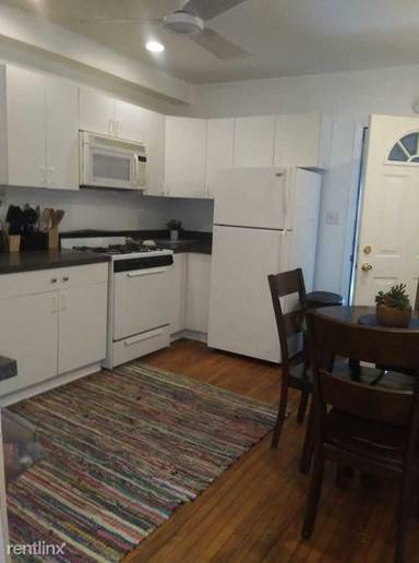 Main picture of 2255 W Fullerton Ave