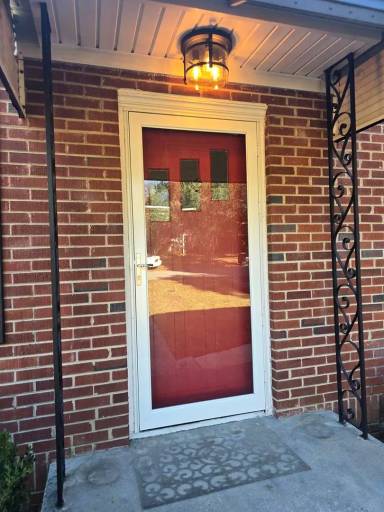 Main picture of 932 Brandon Ave