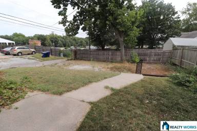 Main picture of 1420 S 28th St