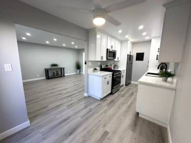 Main picture of 10071 Lampson Ave