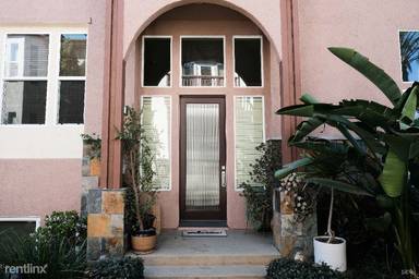 Main picture of 5700 Seawalk Dr