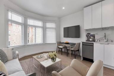 Main picture of 1950 FRANKLIN Apartments