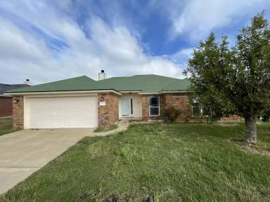 Main picture of 2201 Moonstone Dr
